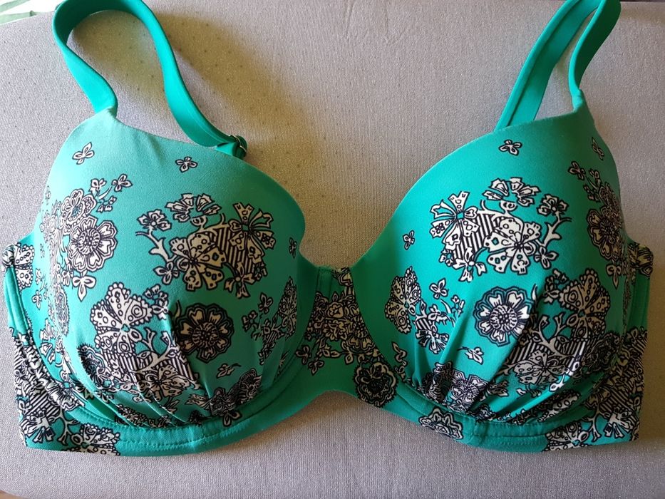 Triumph Charms Elegance góra strój kąpielowy 38 C (75C)