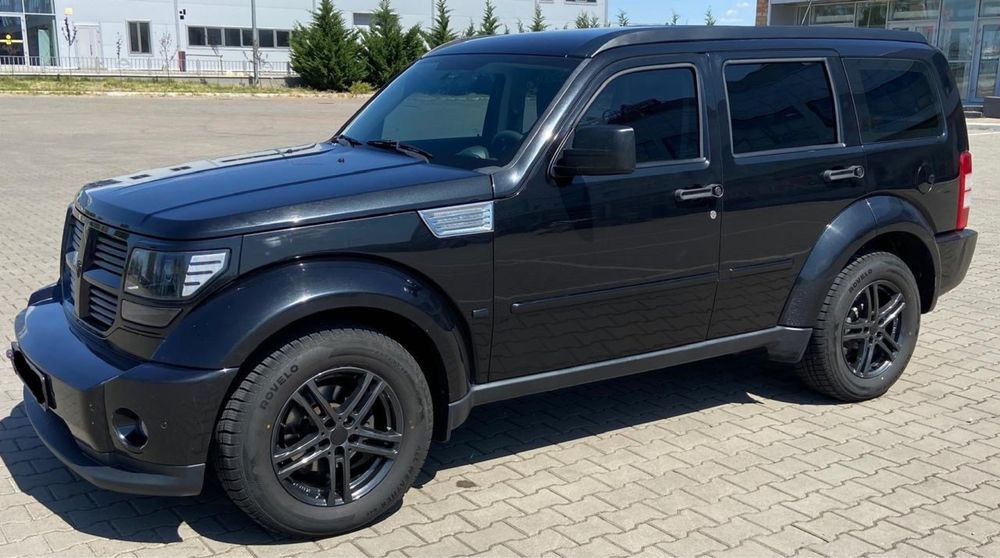 Продам Dodge Nitro