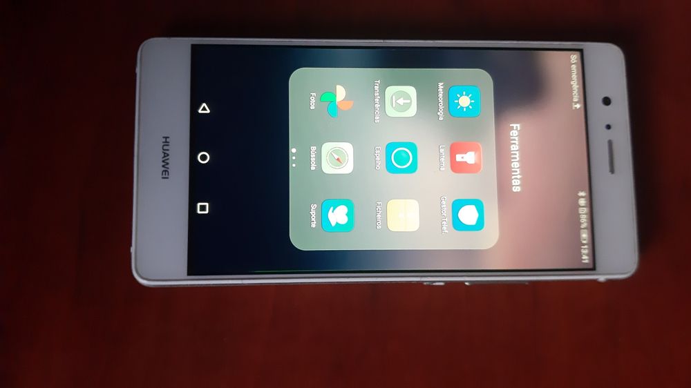 Smartphone Huawei P9 Lite em bom estado