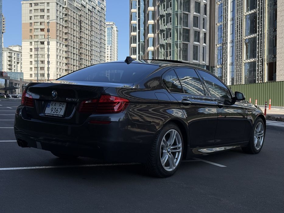 BMW F10 у M-пакеті 2014 року