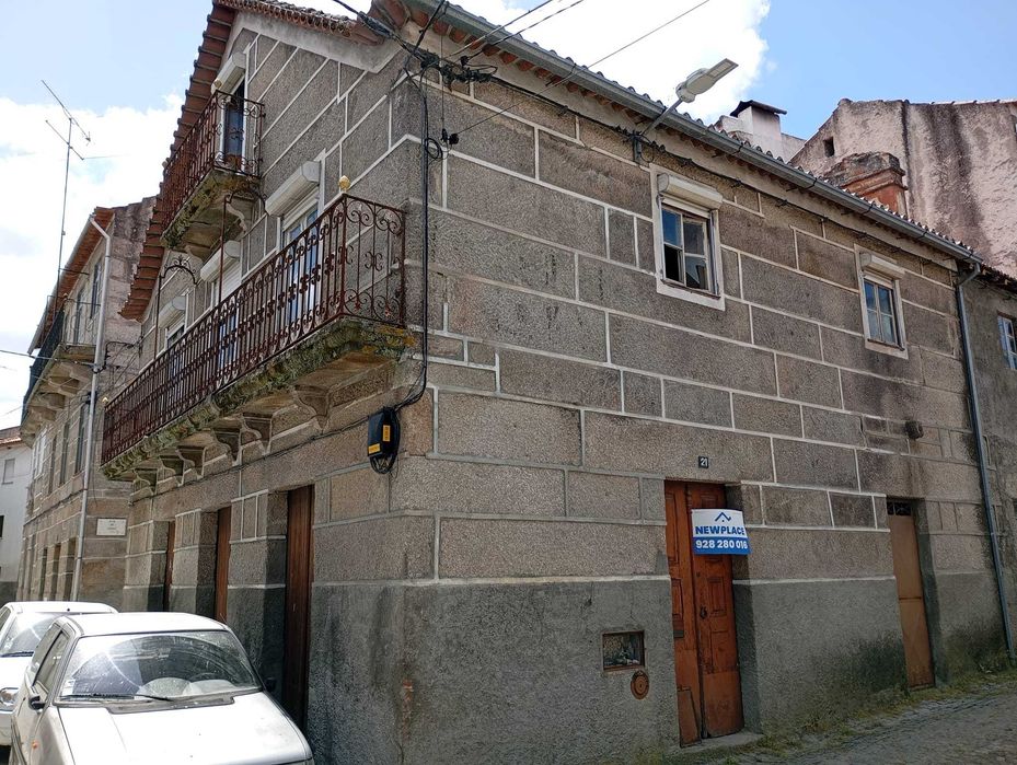 Vistosa Moradia de Pedra Regional