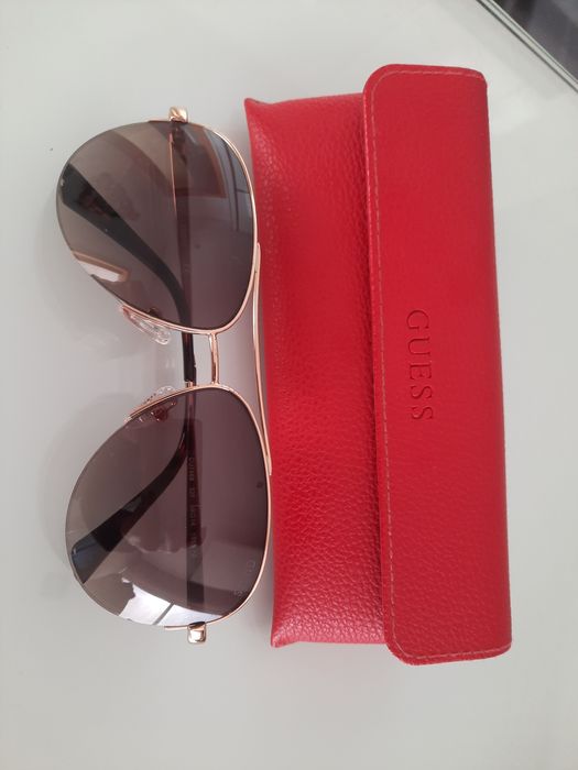 Óculos de sol Guess