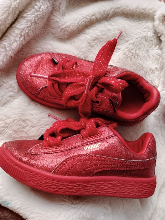 Brokatowe buty sportowe firmy Puma, czerwone r. 28