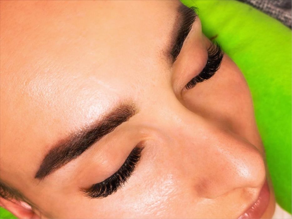 •	Наращивание ресниц • Чистая работа • Долгая носка