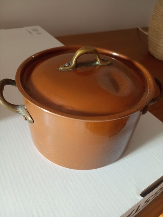 Várias peças antigas para decoração