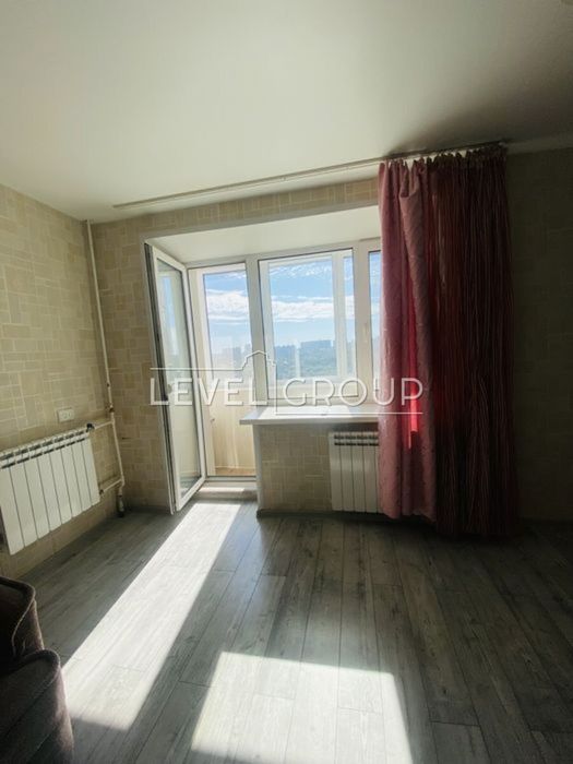 Продаж 2-кім. квартири 54м2 просп. В. Лобановського 96