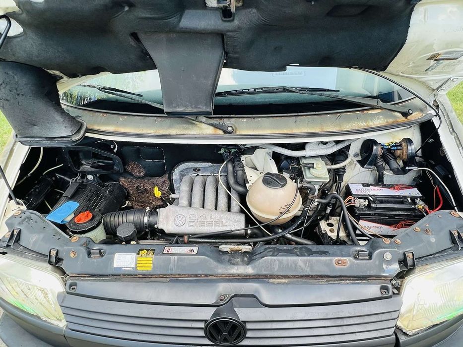 Продам автомобіль Т чёрный 2,5 дизель