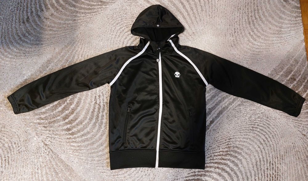 Bluza sportowa kurtka r.134/140 jak nowa