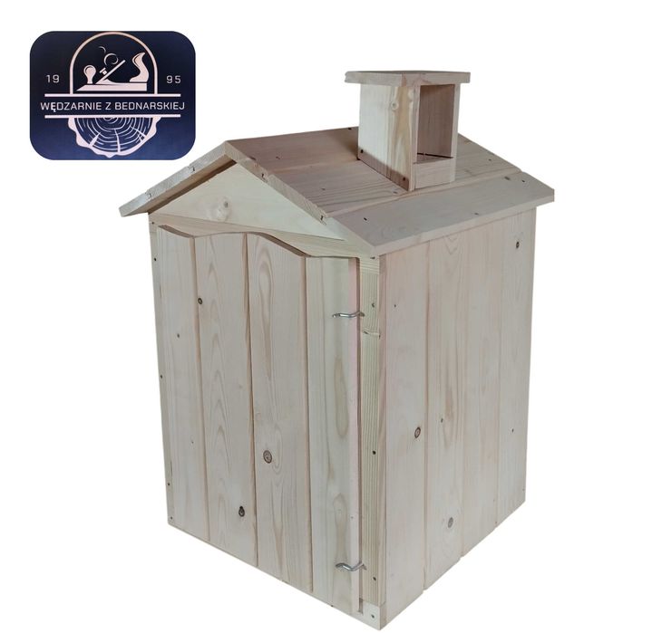 Wędzarnia drewniana ogrodowa z daszkiem i kominkiem 50x50X60 FALA