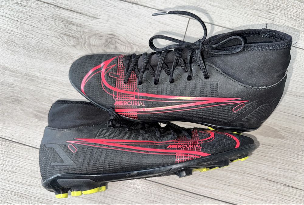 Korki Nike Mercurial Superfly buty piłkarskie rozm 38,5