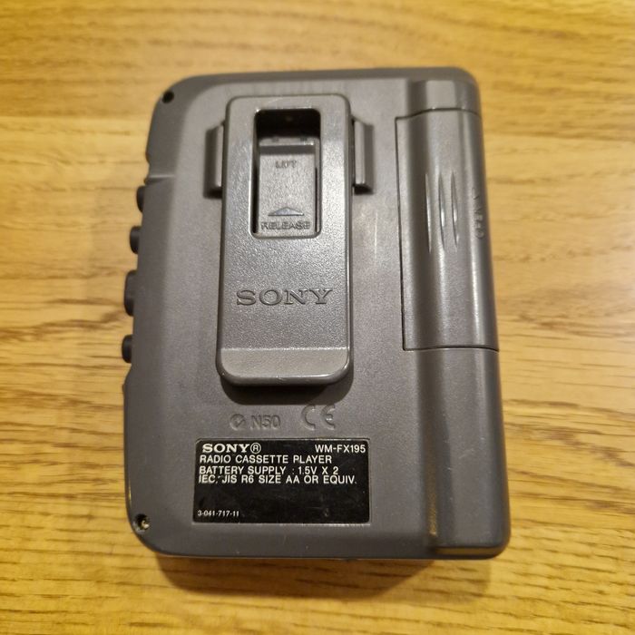 Walkman Sony WM-FX195