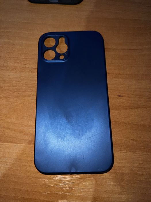 Продам чохли на айфон 12 pro