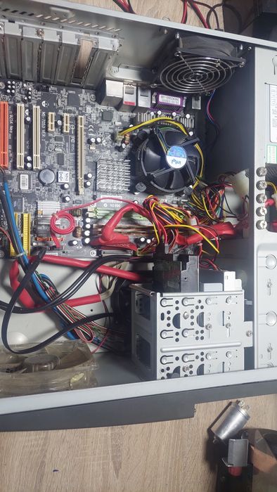 Vendo torre de computador