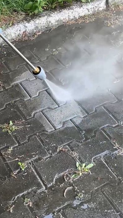 Миття бруківки Ярмолинці | Чистка парканів і фасадів