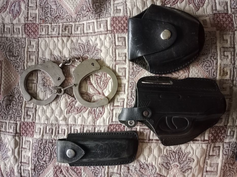 Кайданки  (наручники)
