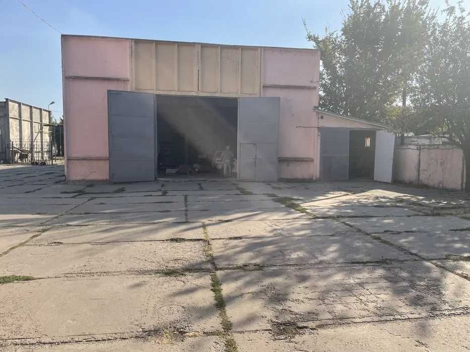 Комплекс виробничих, складських, офісних приміщень