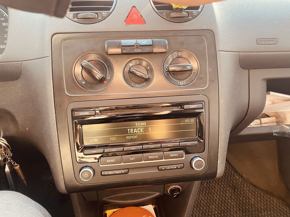 Продам магнітолу VW RCD 310 з кодом