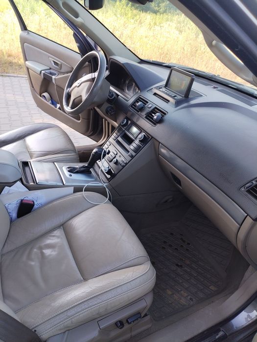 Volvo xc90 2.4 D5 AWD 185km 2009r