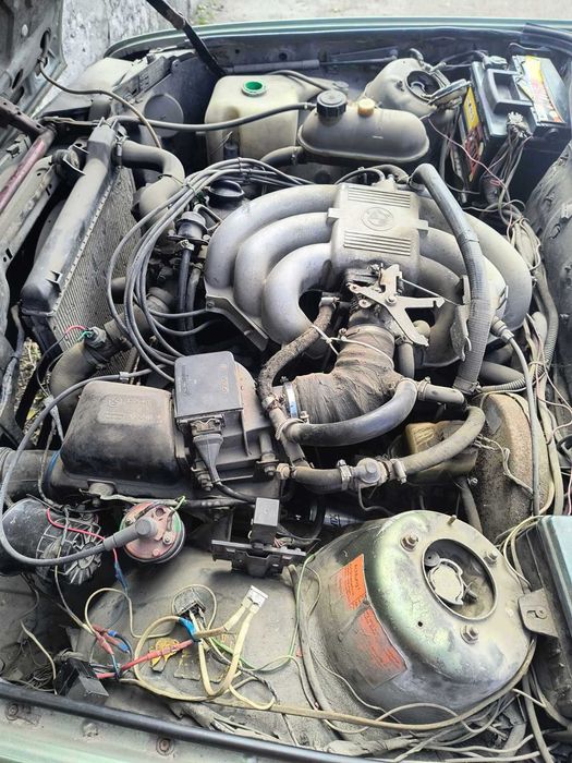 продам своє авто bmw e30