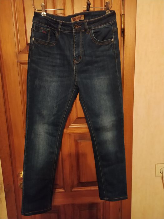 Джинсы женские, размер 32, синие, ремень в подарок