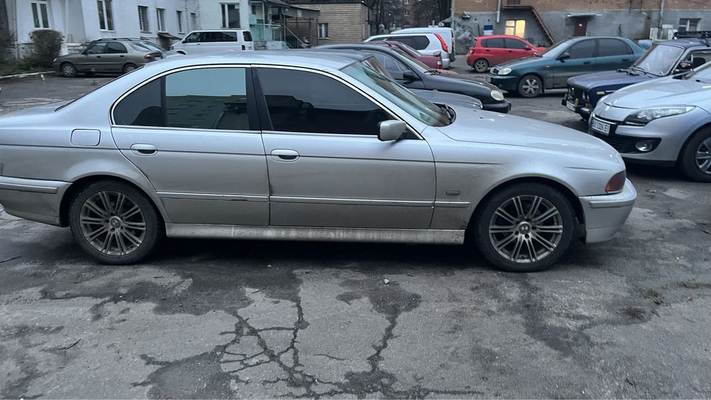 Bmw e39 520i Бмв е39