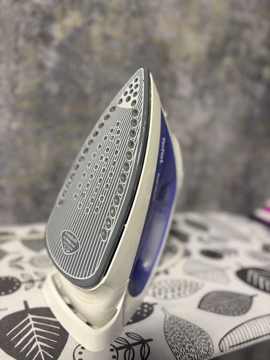 Праска tefal FV3320