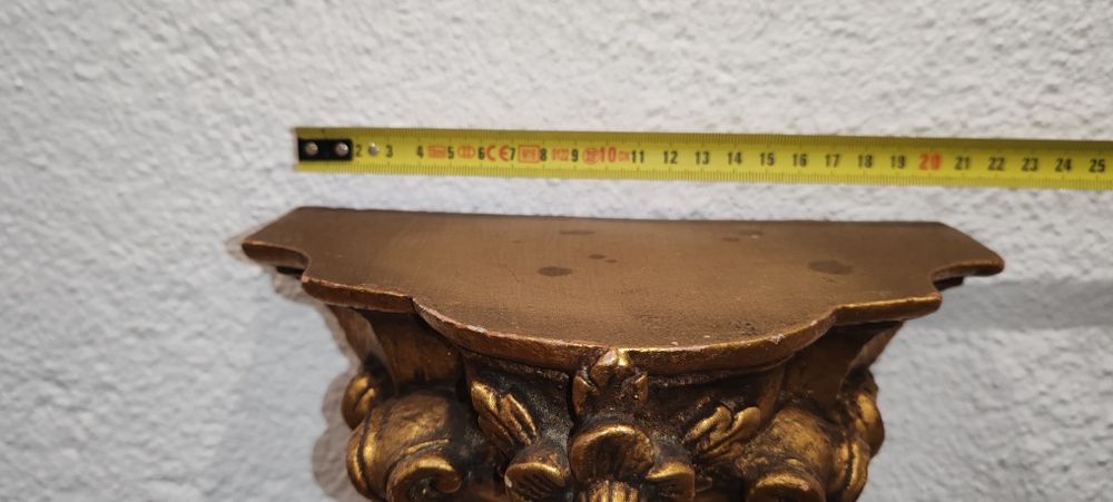 6 pianhas em talha dourada