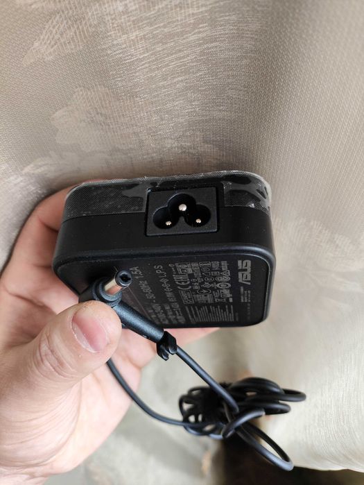 Блок живлення ADP-65GD Asus 19V 3.42A 65W 4.5*3.0 mm Оригінал