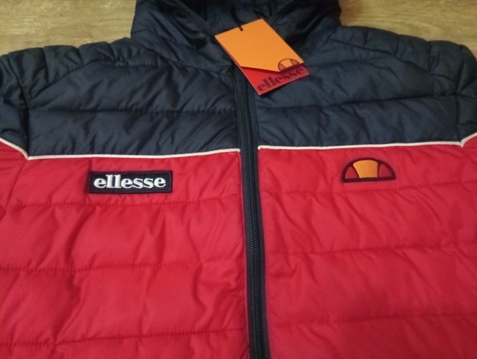 Куртка Ellesse .