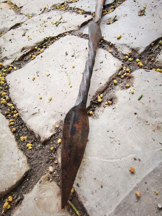 Lança decorativa totalmente feita à mão