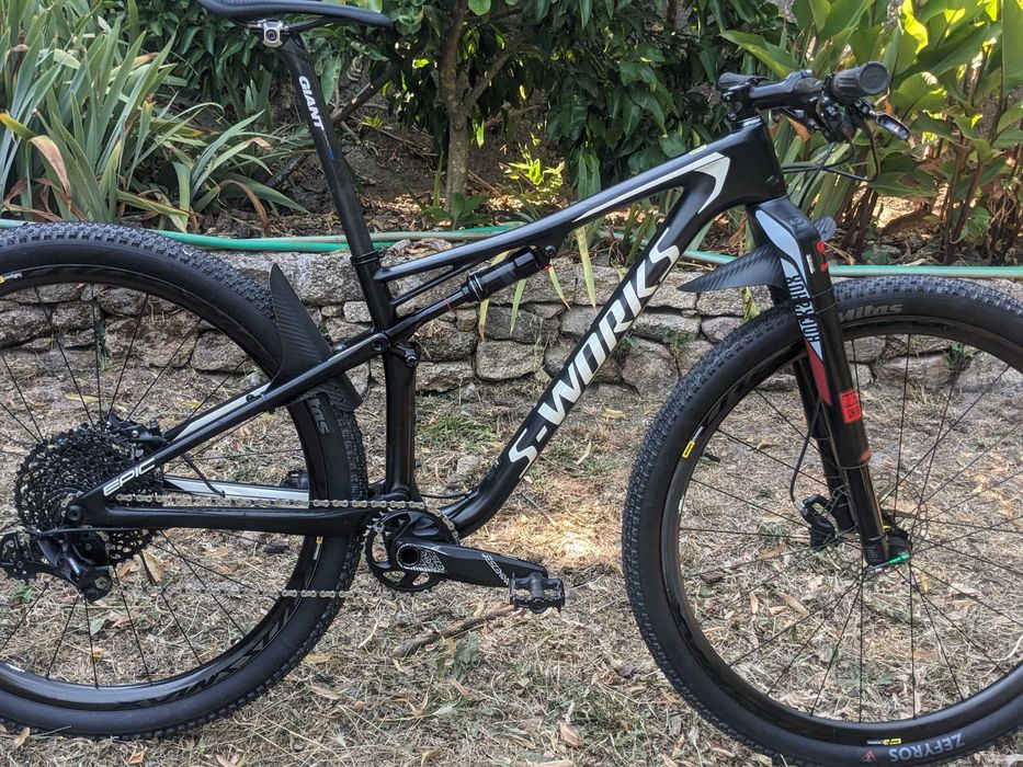 9,6 Kg Specialized Epic S-Works Rodas Carbono Mavic Elite Brain