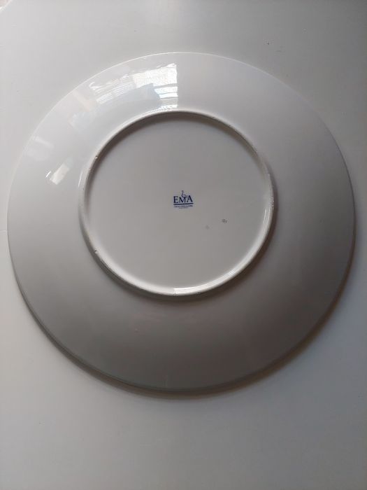 Vista Alegre Group Ema Decorative Plate.436004437613629441