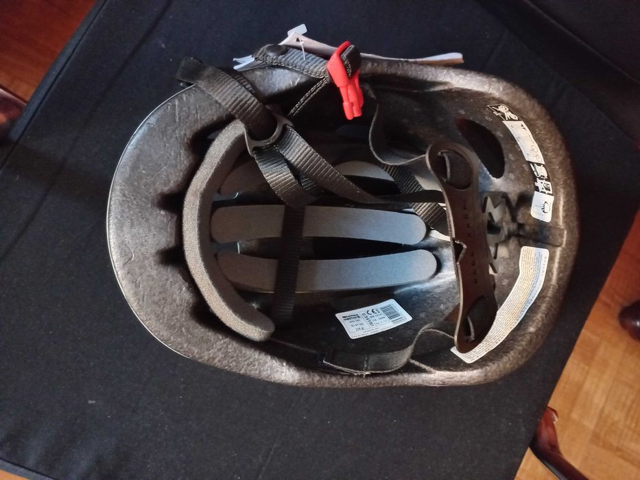 Capacete para bicicleta novo a estrear