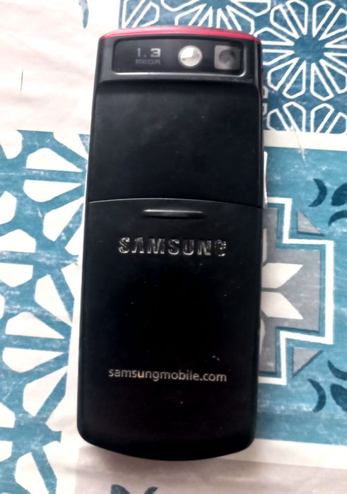 Samsung SGH-E200. Made in Korea. Полностью рабочий, в коллекцию!