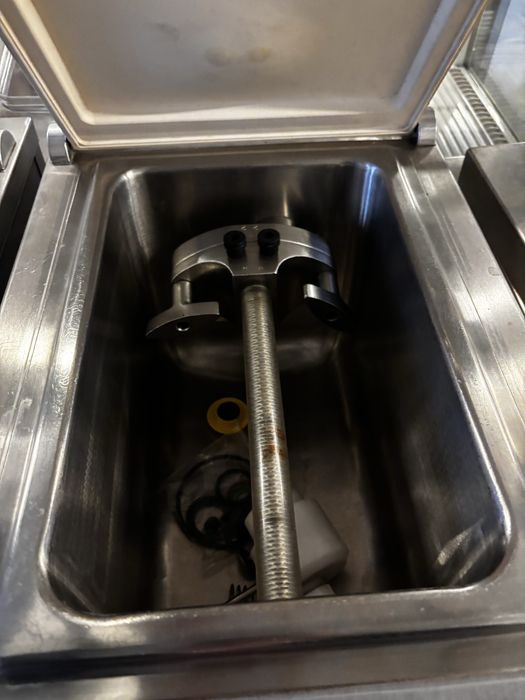 Automat do bitej śmietany Carpigiani Jetwit