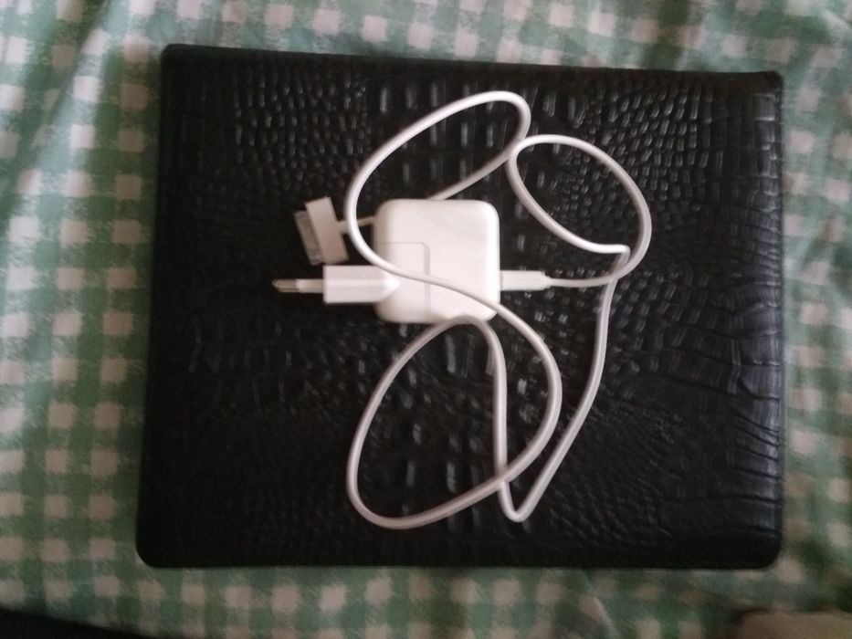 Продам планшет iPad.