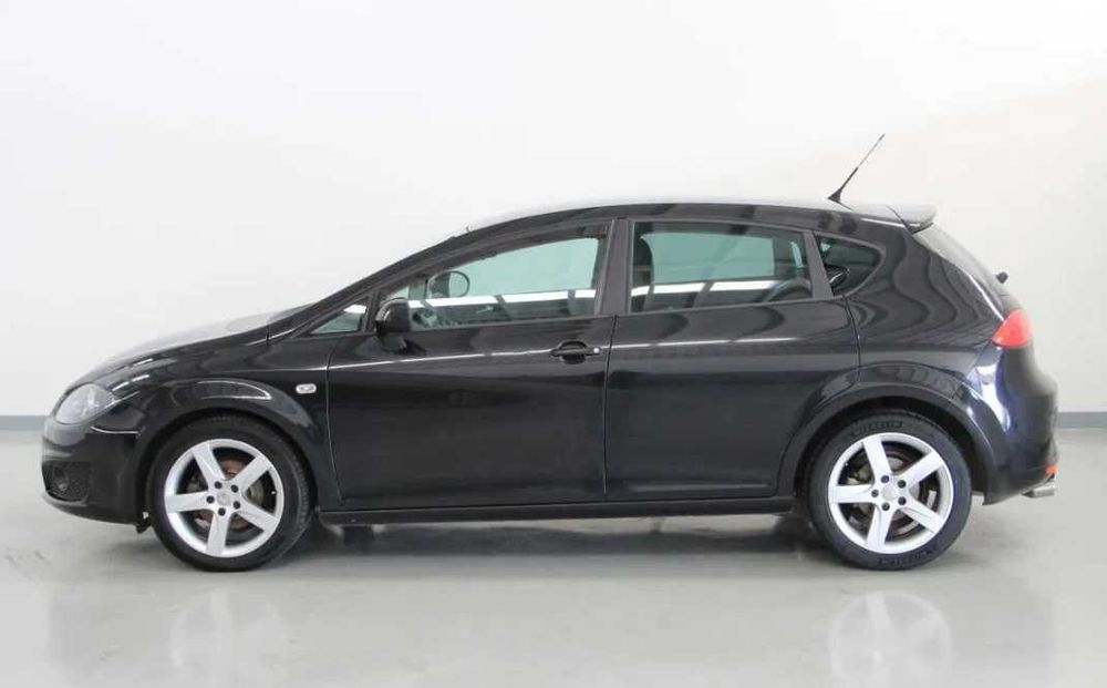 Peças Seat Leon - Caixa Velocidades - Portas - Parachoques - etc