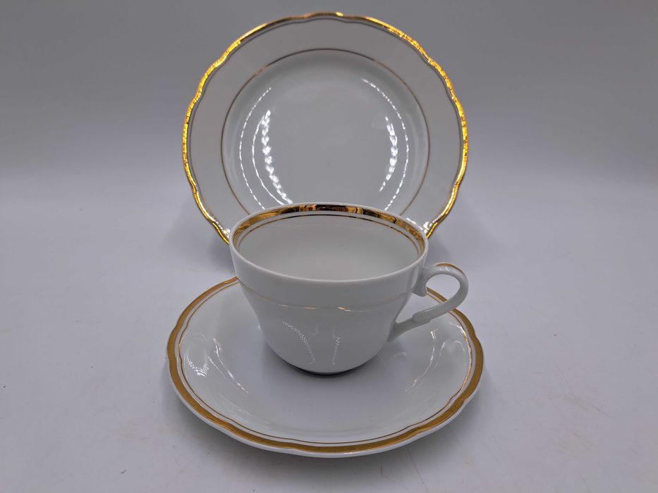 Filiżanka spodek talerz patera piętrowa Triptis Niemcy biała złocenia