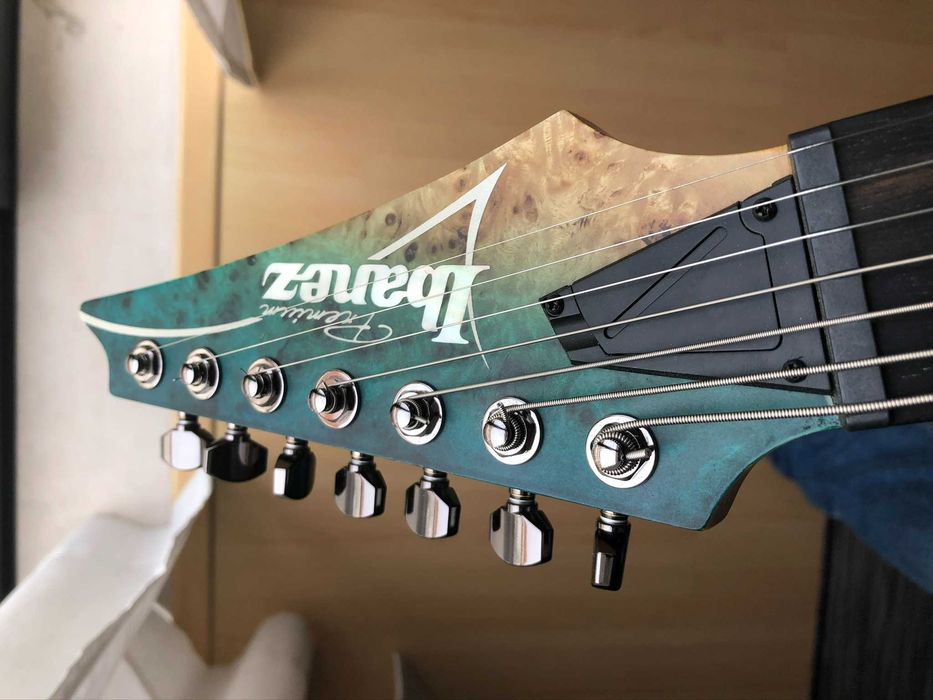 Ibanez Premium RG1127PBFX 7 Cordas