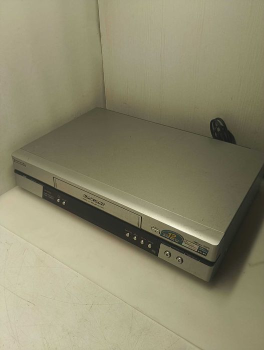 Magnetowid video PANASONIC NV HV50