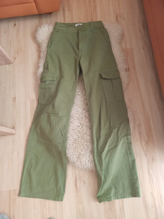 Soodnie bojowki szerokie pull and bear 32 XXS