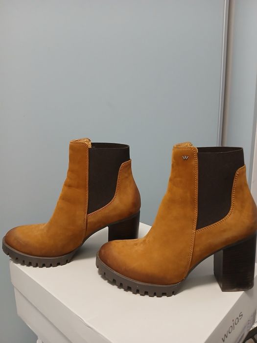 Mega, Oryginalne Botki za kostkę na obcasie - Wojas