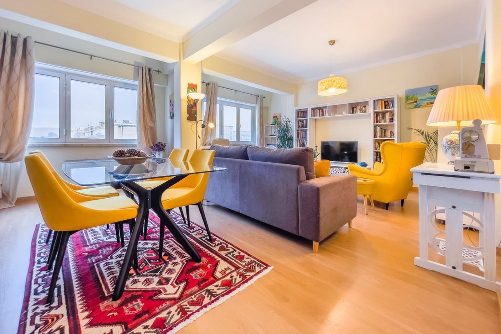 Conjunto de mesa de jantar com 4 cadeiras