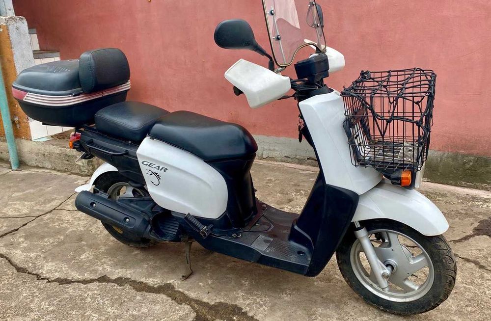 Скутер Yamaha Gear 4T