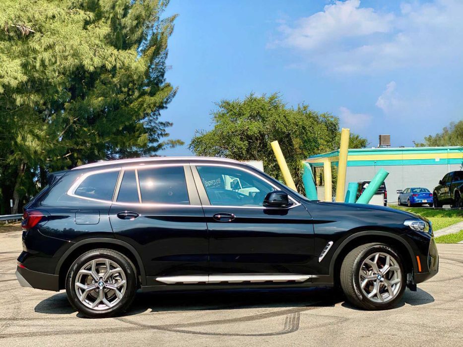 BMW X3 xDrive30i      2023