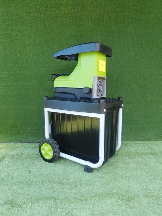 Rozdrabniacz do gałęzi frezowy wysyłka gwarancja mocny 2500 watt
