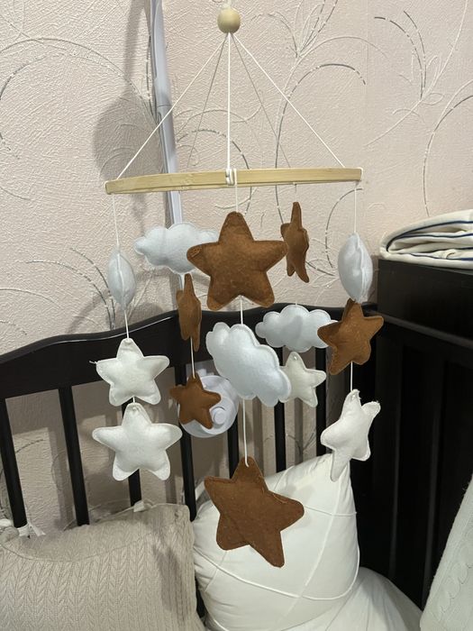 Мобіль в ліжечко