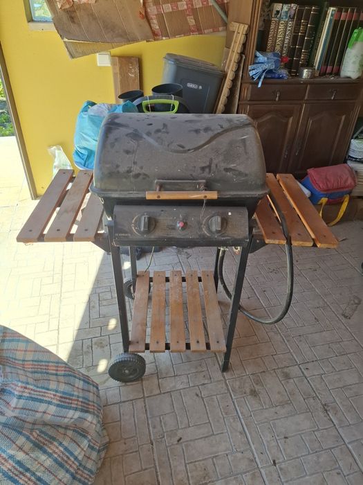 Barbeque a gas com botija