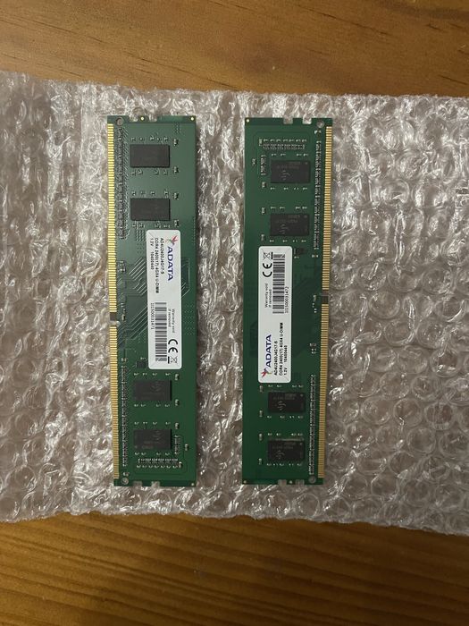 Memórias RAM ADATA 8GB (2x4GB) DDR4 2400MHz - Como Novas