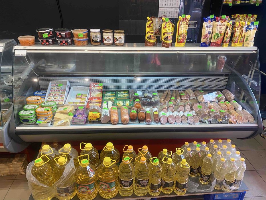 Продам дві холодильні вітрини б/у